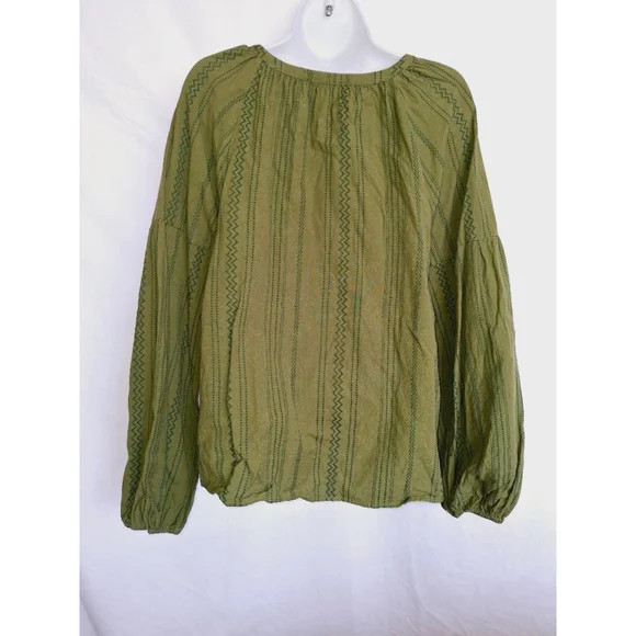 Crown & Ivy Green Size L peasant embroidered 100% cotton southwestern top - Picture 2 of 4